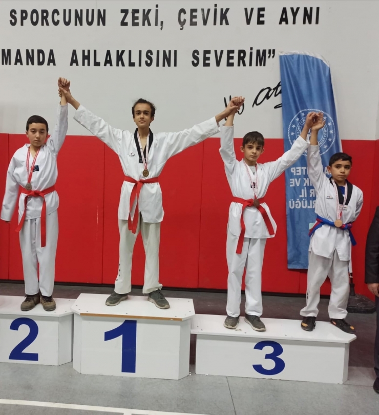 Şahinbeyli Sporcu Tekvando Şampiyonu