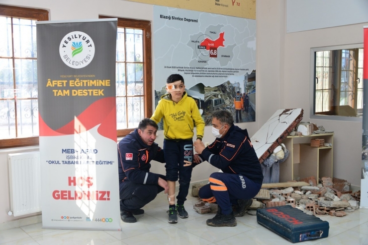 Yeşilyurt’ta Gerçeği Aratmayan Deprem Tatbikatı