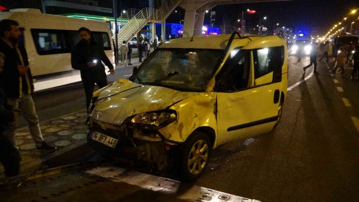 Diyarbakır’da Feci Zincirleme Kaza: 1 Ölü 4 Yaralı