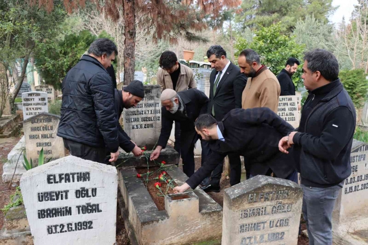 Gazelhan Tenekeci Mahmut Mezarı Başında Anıldı