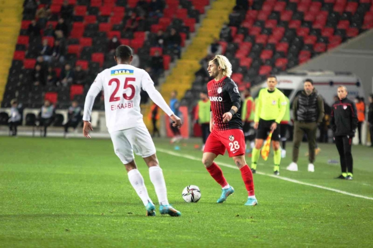 Spor Toto Süper Lig: Gaziantep Fk: 1 - Hatayspor: 2 (ilk Yarı)