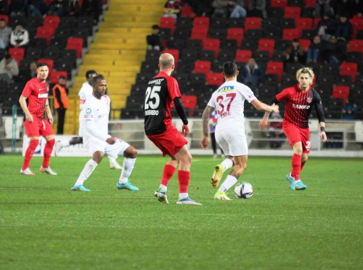 Spor Toto Süper Lig: Gaziantep Fk: 1 - Hatayspor: 2 (ilk Yarı)