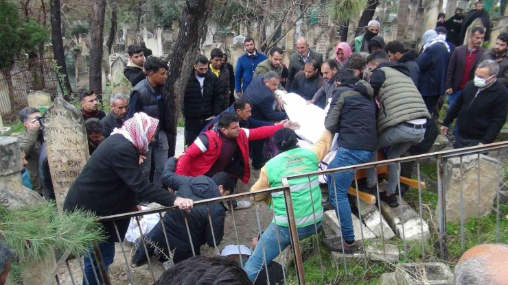 Polisleri Şehit Eden Şahsın Ailesi Konuştu