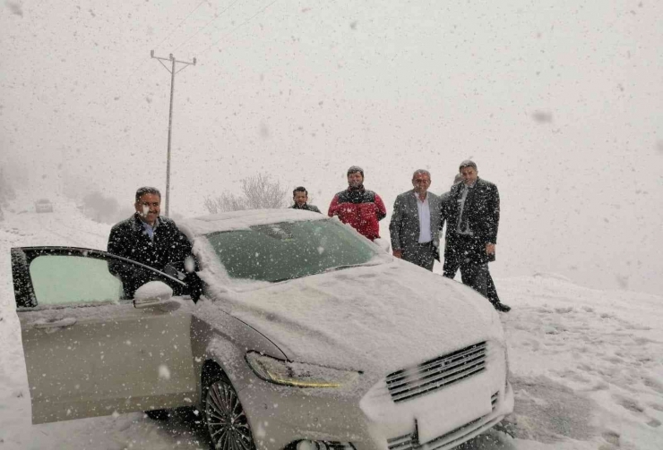 Milletvekili Fırat, Tut İlçesinde Kar Kış Dinlemedi