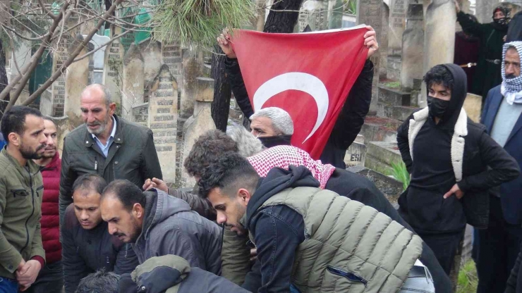 Polisleri Şehit Eden Şahsın Ailesi Konuştu