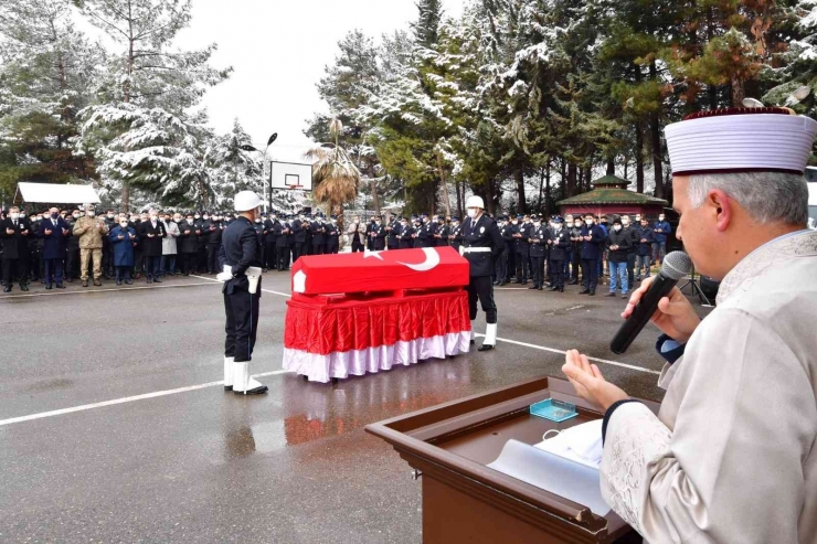 Kalp Krizi Sonucu Şehit Olan Komiser Yardımcısının Cenazesi Kilis’e Uğurlandı