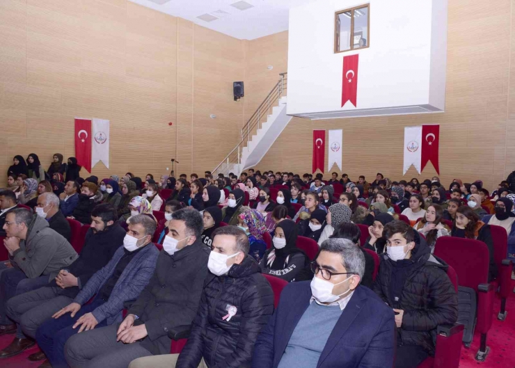 Ceylanpınar’da İstiklal Marşı’nın Kabulü Törenle Kutlandı