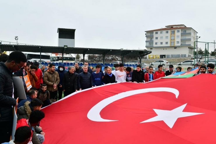 ’’uluslararası Yeşilyurt Futbol Turnuvası’ Başladı