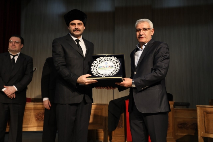 "istiklal Yolu Mehmet Akif" Tiyatro Oyunu İzleyici İle Buluştu