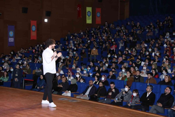 Diyarbakır’da Ney Sesi İle Bütünleşen Söyleşiye Yoğun İlgi