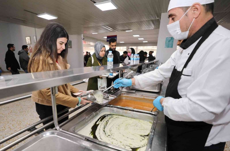 Gaün’de Öğrencilere ‘çanakkale Menüsü’