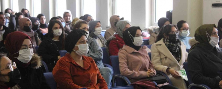 Eğitmen Ozan Tekin’den ‘enstrümanın Önemi’ Konferansı