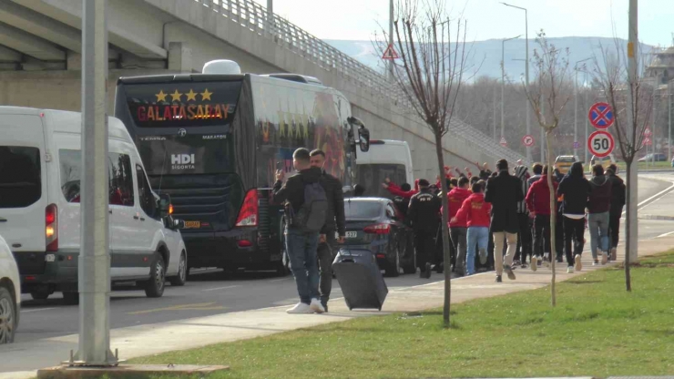 Galatasaray Kafilesi Gaziantep’te