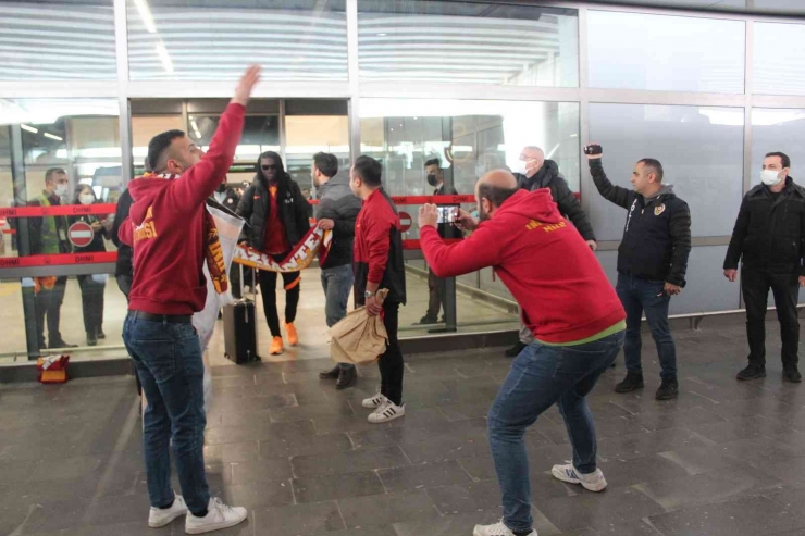 Galatasaray Kafilesi Gaziantep’te