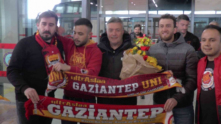 Galatasaray Kafilesi Gaziantep’te