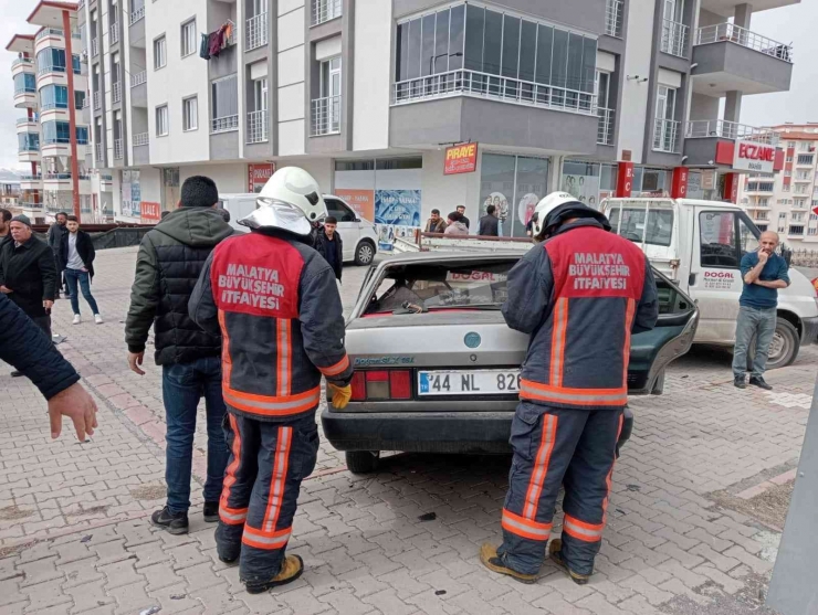 Malatya’da 6 Araç Bir Birine Girdi: 1 Yaralı