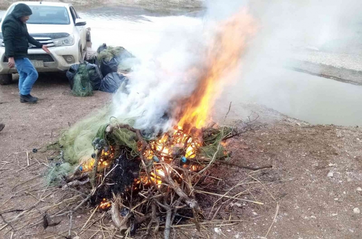 Bin 500 Metre Ağ Yakıldı