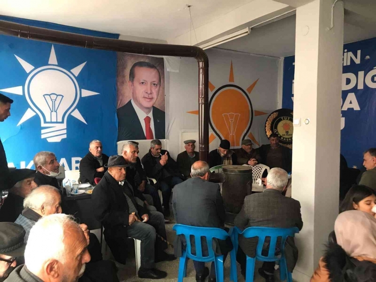 Ak Parti Tut İlçe Başkanlığında İstişare Toplantısı