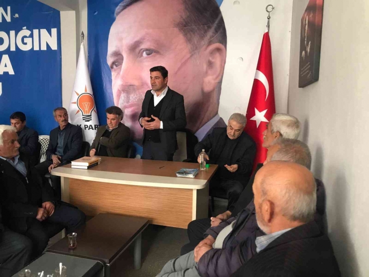 Ak Parti Tut İlçe Başkanlığında İstişare Toplantısı