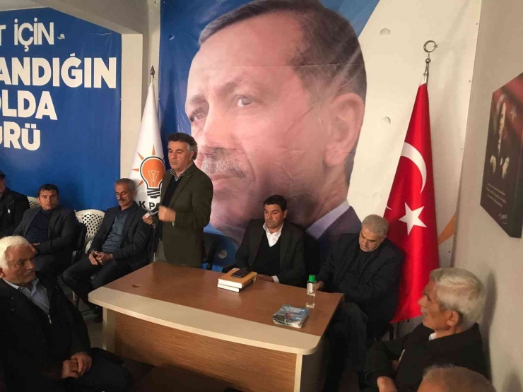 Ak Parti Tut İlçe Başkanlığında İstişare Toplantısı