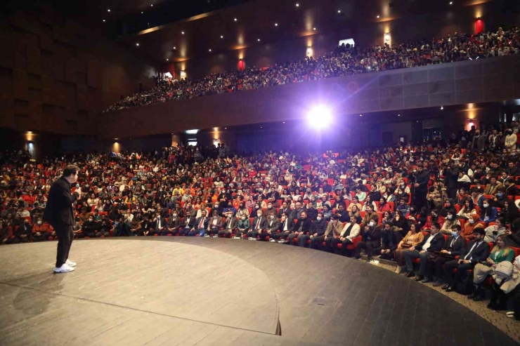 Genç Gaziantep Uygulaması Gençlere Tanıtıldı