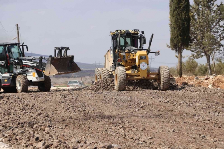 Çamlıyayla’da Yeni Yollar Açılıyor