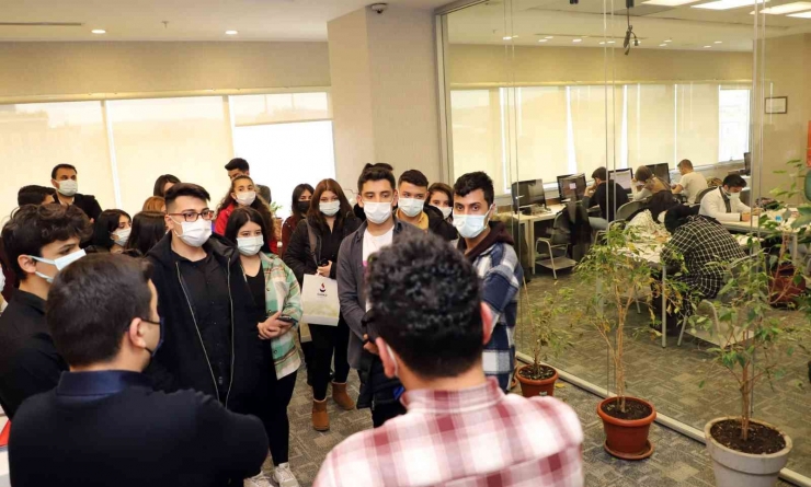 Sanko Üniversitesi Aday Öğrencileri Bilgilendiriyor