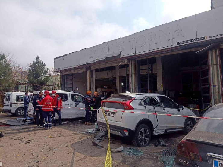 Sanayi Sitesi Esnafı Patlama Anını Anlattı: “böyle Patlama Ancak Savaşlarda Olur”