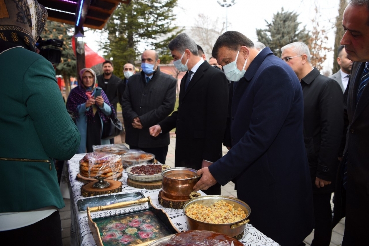 Malatya’da 2. Kayısı Çiçeği Şenlikler Başladı