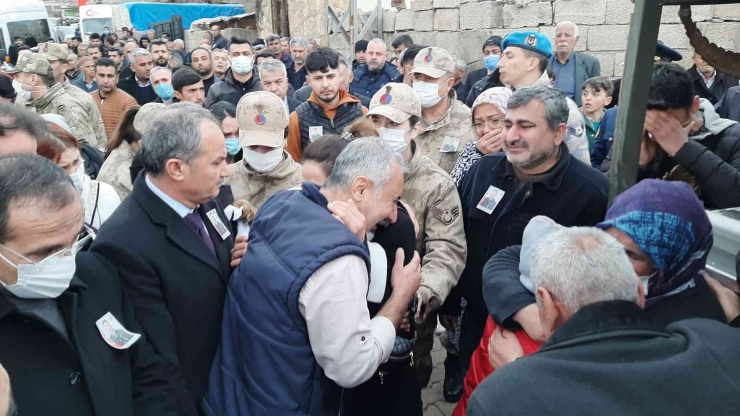 Şehit Uzman Çavuş Mahmut Güleş Son Yolculuğuna Uğurlandı