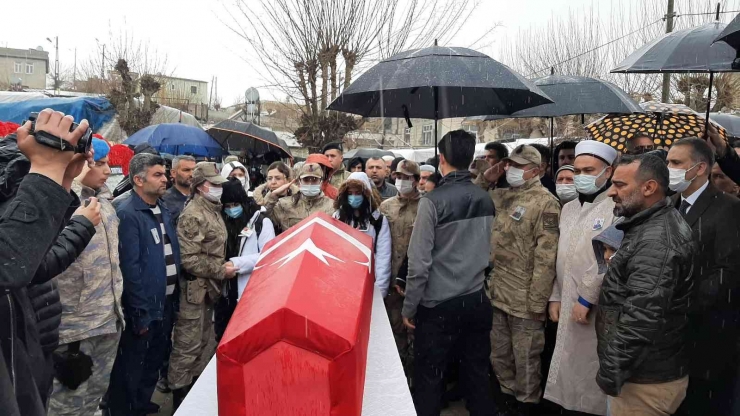 Şehit Uzman Çavuş Mahmut Güleş Son Yolculuğuna Uğurlandı