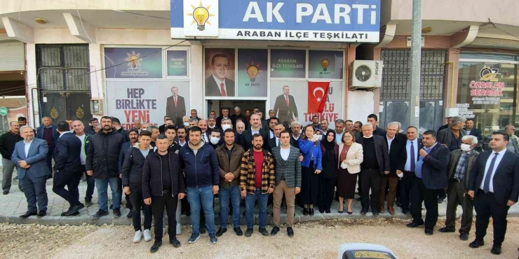 Adalet Eski Bakanı Gül Araban’ı Ziyaret Etti