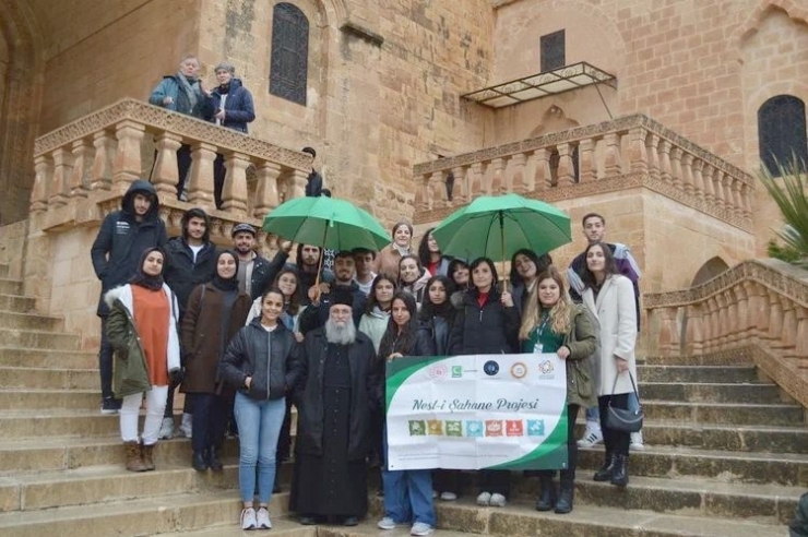 Adıyamanlı Gençler Mardin’i Gezdi