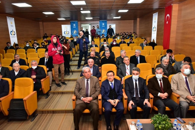 Malatya’nın Lojistik Merkezi Olma Potansiyeli Panelde Ele Alındı