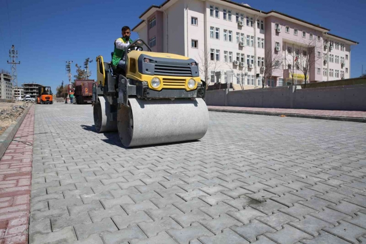 Karaköprü’de Kilitli Parke Çalışması