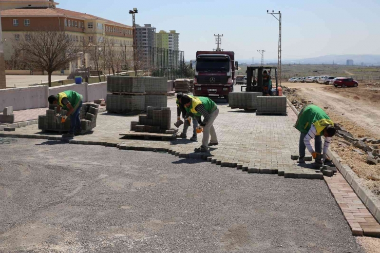 Karaköprü’de Kilitli Parke Çalışması