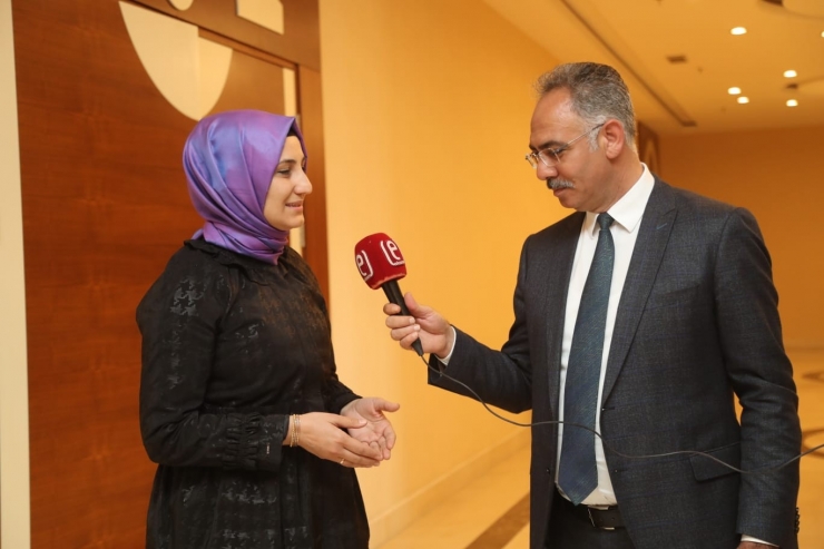 Centilmen Belediye Başkanı Muhabir Oldu