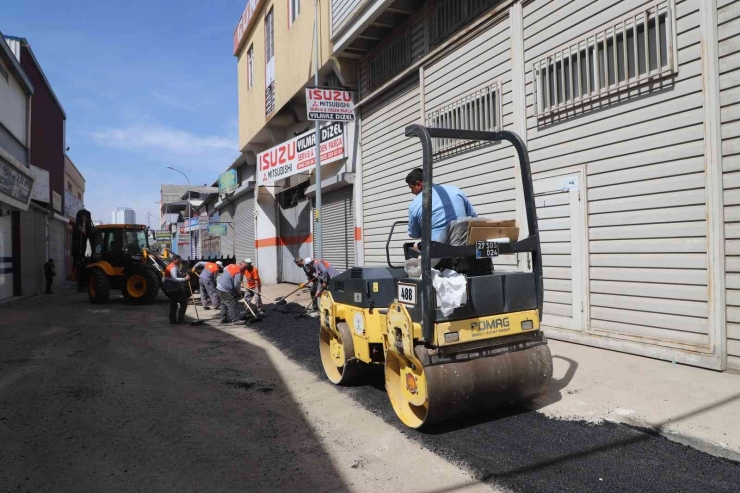 Şehitkamil’de Yoğun Asfalt Mesaisi