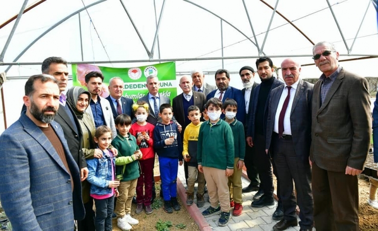 Yeşilyurt’ta Dededen Toruna Tohumlar Toprakla Buluşuyor