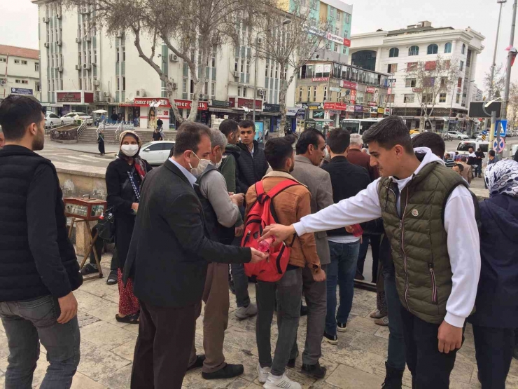 Alparslan Türkeş İçin Mevlit Okutuldu