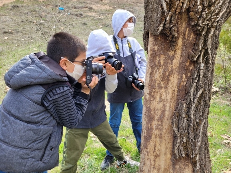 Çocukların Fotoğraf Merakı