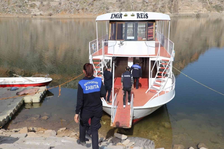 Eğil’de Fosil Yakıtlı Tekne Taşımacılığı Sonlandırıldı