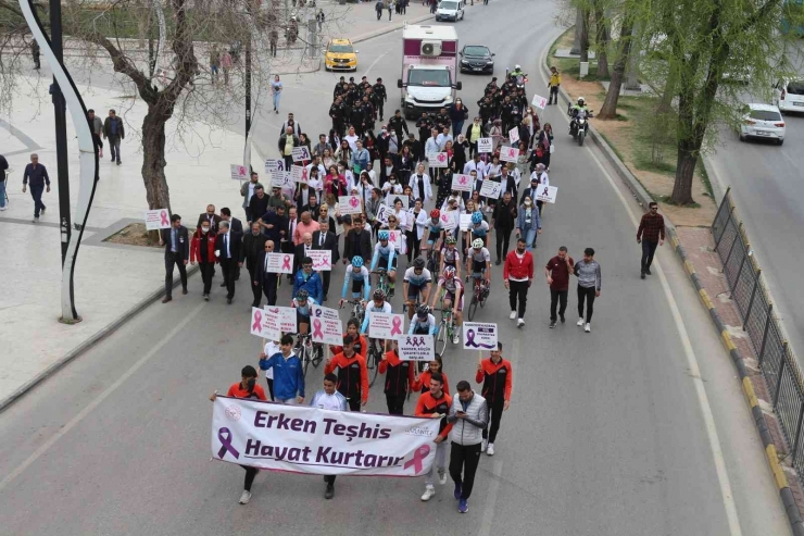 Gaziantep’te Kanser Haftası’nda Bilinçlendiren Etkinlik