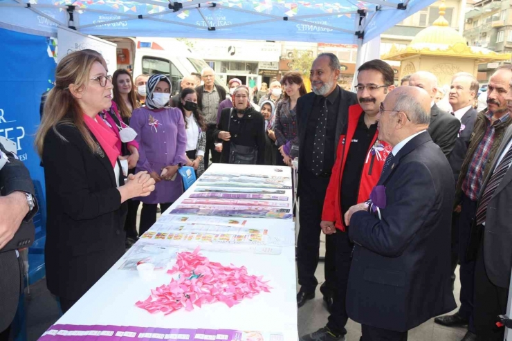 Gaziantep’te Kanser Haftası’nda Bilinçlendiren Etkinlik