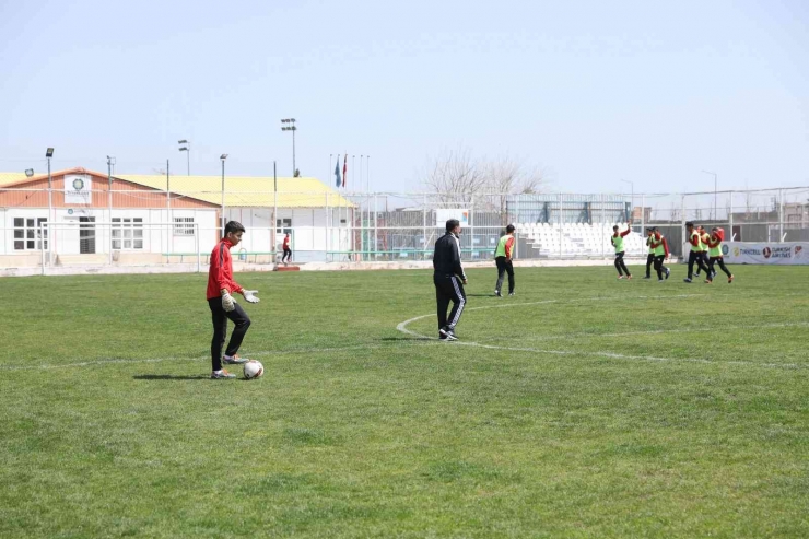 Genç Yetenekler Büyükşehir Belediyespor Kulübüne Kazandırıldı