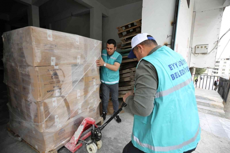 Eyyübiye Belediyesi Yardım Faaliyetlerini Sürdürüyor