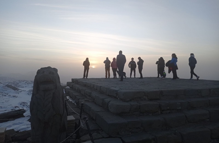 Yolu Açılan Nemrut Dağı İlk Turistleri Ağırladı