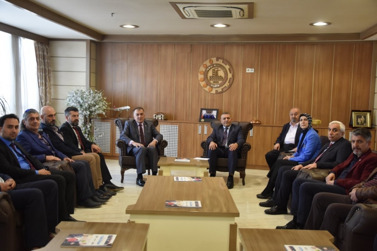 Başkan Sadıkoğlu: “istişare Kültürünü Önemsiyoruz”