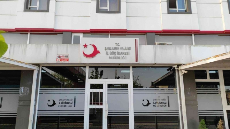 Şanlıurfa İl Göç İdaresine Taşlı Saldırı: 15 Gözaltı