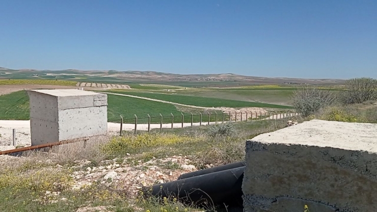 Şanlıurfa’da Hırsızlar Sulama Borularını Ve Filtreleri Çaldılar